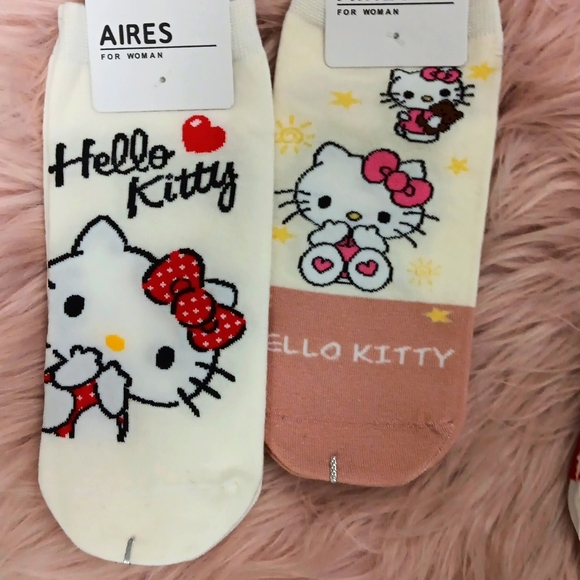 Brand New AIRES ASSORTED DESIGN HELLO KITTY SOCKS-5CT. - Picture 3 of 4